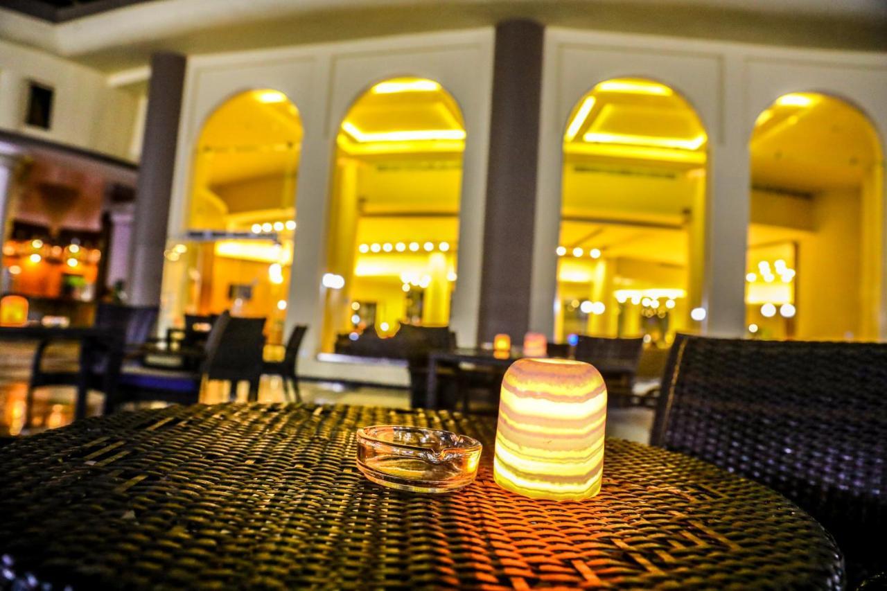 Mirage Bay & Aqua Park Rezort 4*