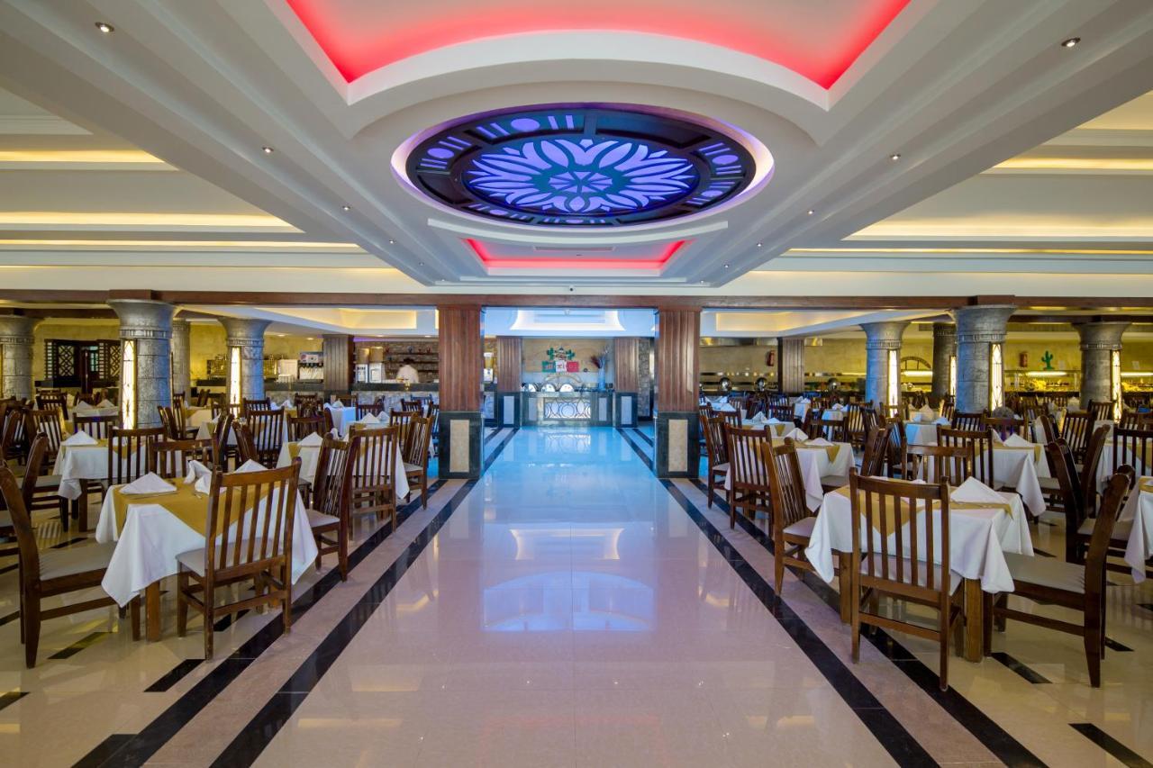 Mirage Bay & Aqua Park Rezort 4*