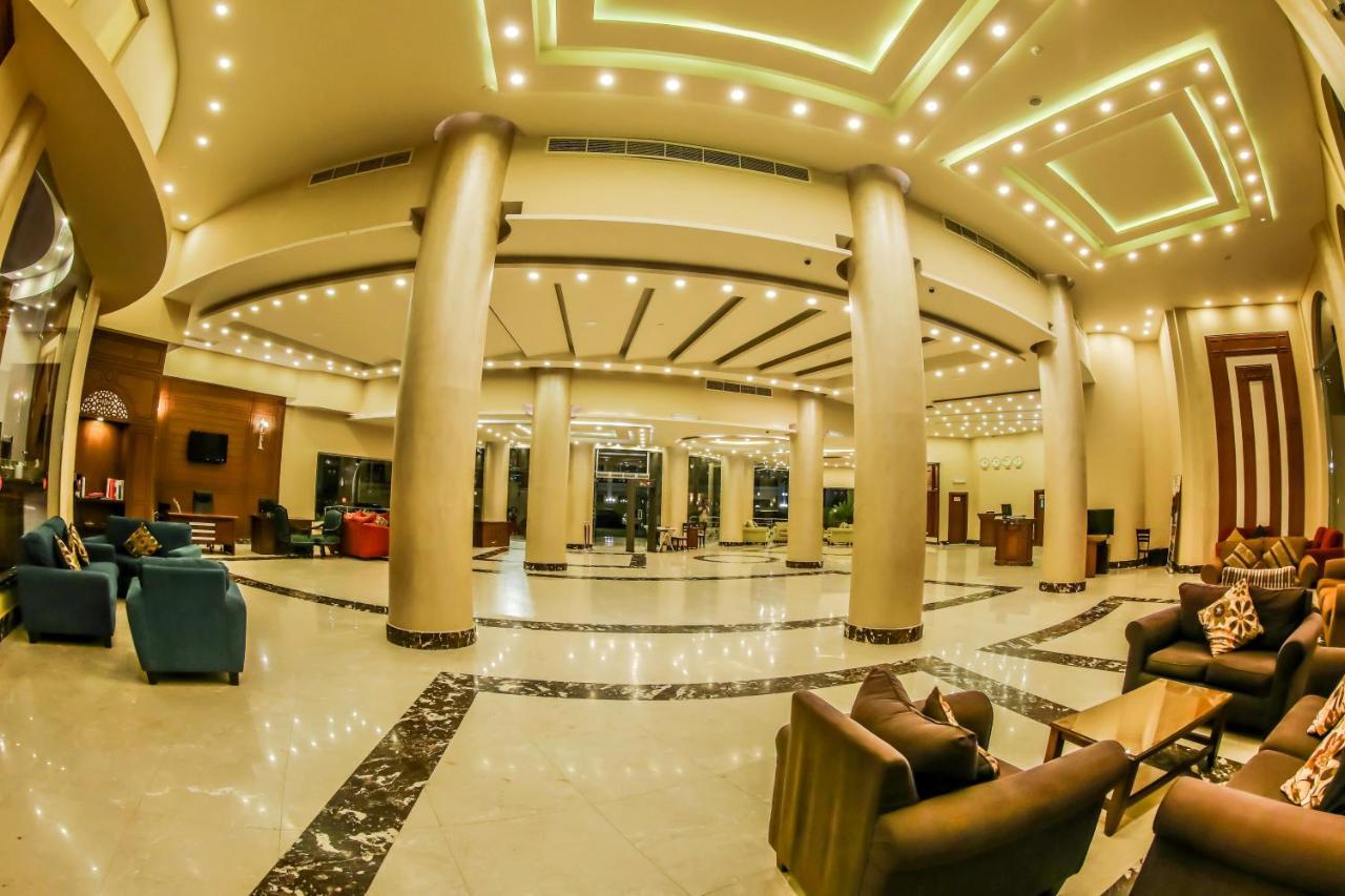 Mirage Bay & Aqua Park Rezort 4*